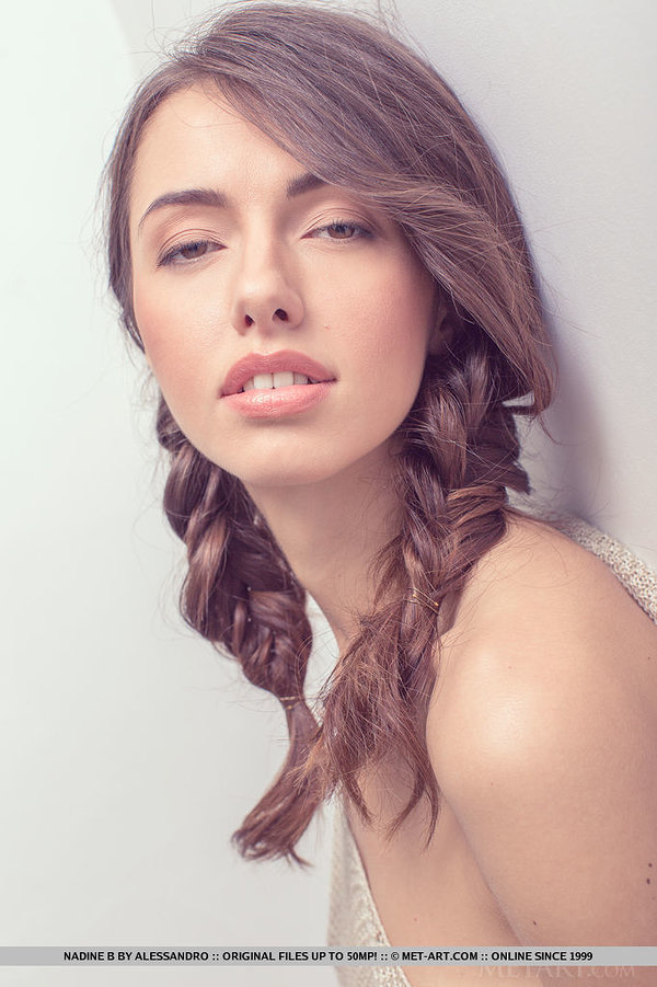 Алиса, 18